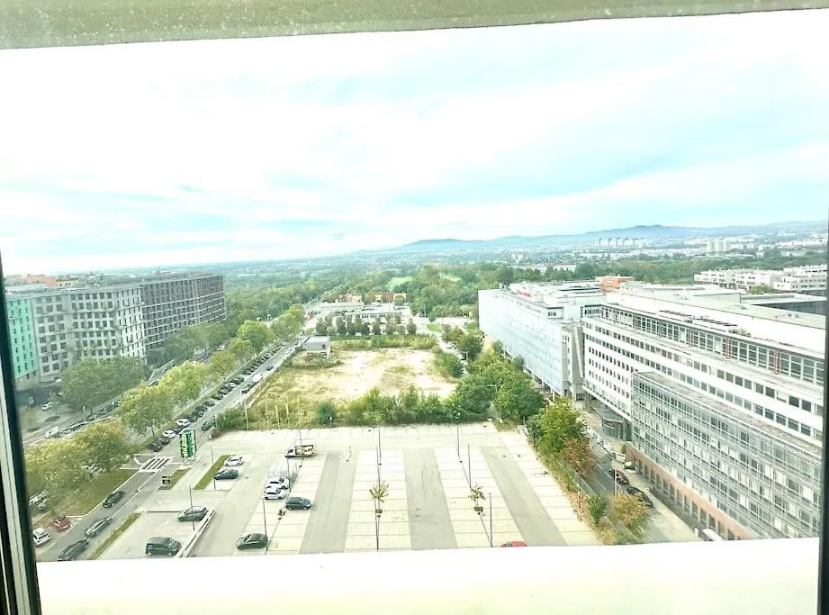 Free Car Parking Appartement- 25Min To Downtown Bécs 0*,
